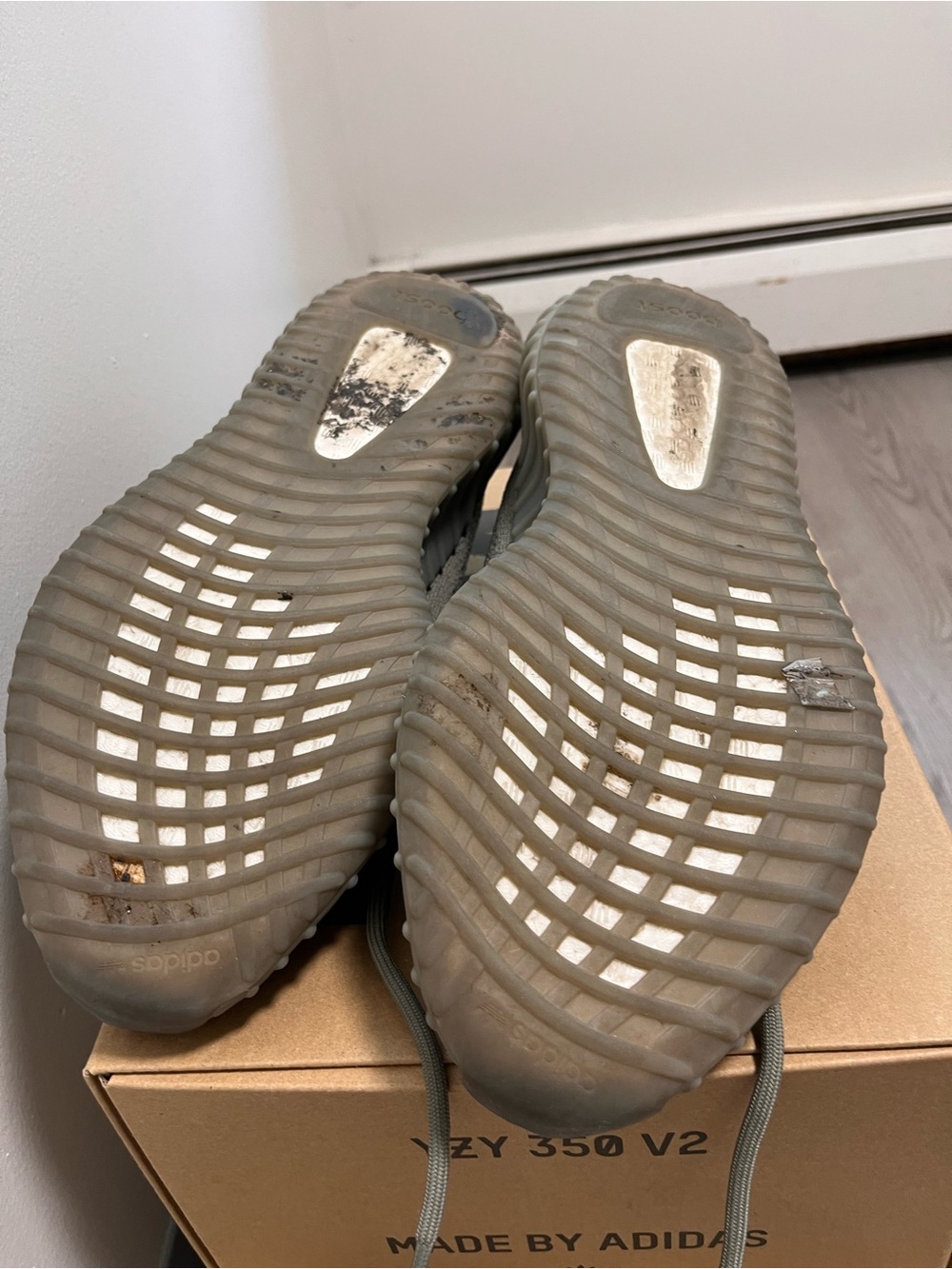 Adidas Yeezy Boost 350 V2 “Granite” - Picture 6 of 7